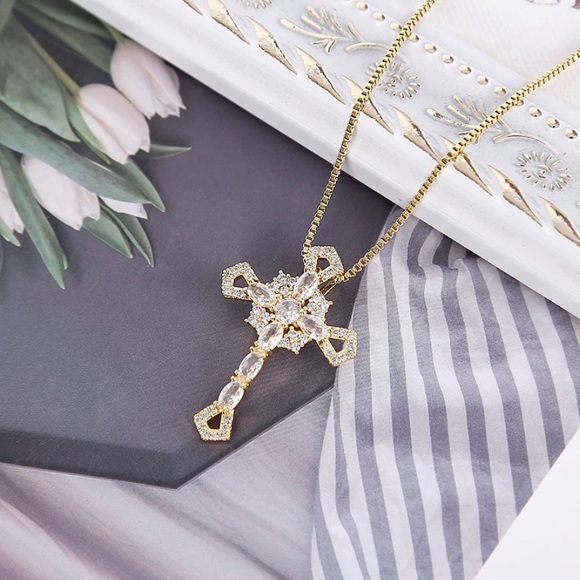 Cross Necklace - Picture 3 of 7